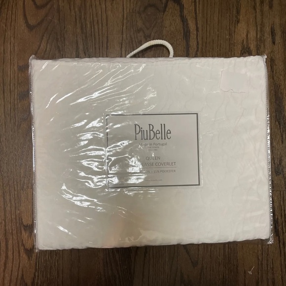 PIU BELLE PiuBelle White MATELASSE Coverlet QUEEN 92''x96'' Made In Portugal NWT - Picture 2 of 6